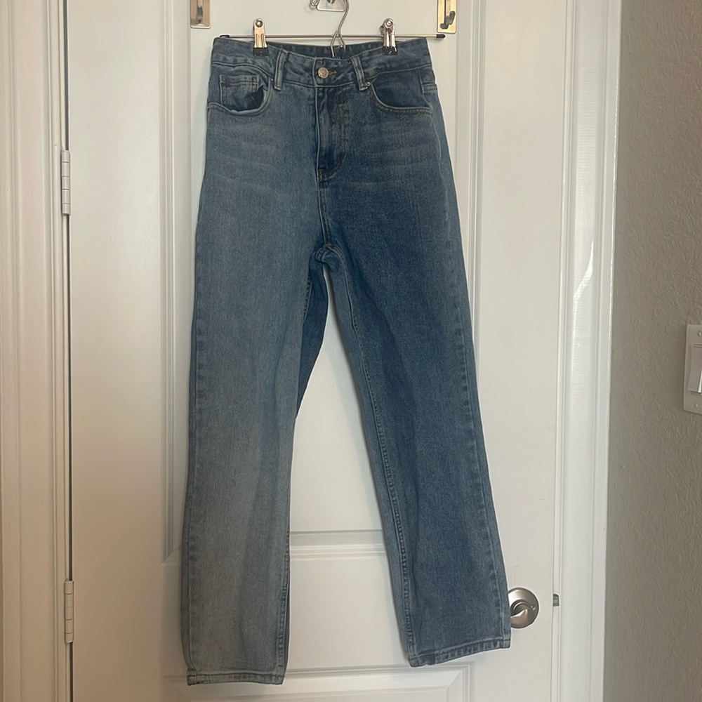 Angel kiss, straight blue jeans, size 25